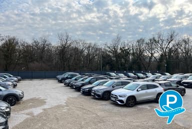 Parking Martinez Grenay - GRENAY, CHEMIN DE MONTMURIER 4