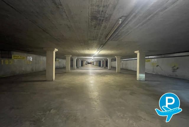 Stuttgart Flughafen Parker - Stuttgart, Plieninger Straße 150 4