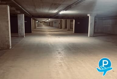 Stuttgart Flughafen Parker - Stuttgart, Plieninger Straße 150 5